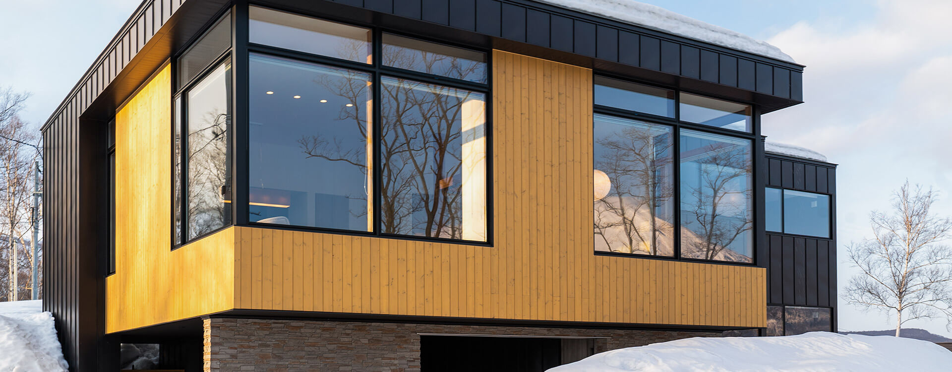 Aoyama Lodge - huge windows
